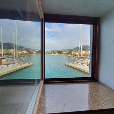 Dvorac Kaštela