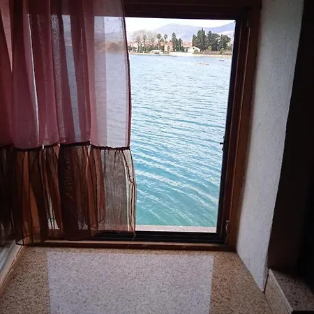 Dvorac * Kastela
