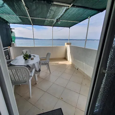 Dvorac Apartment *